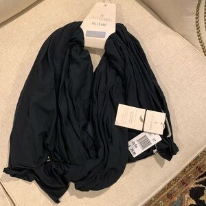 Quagga Green Label black scarf